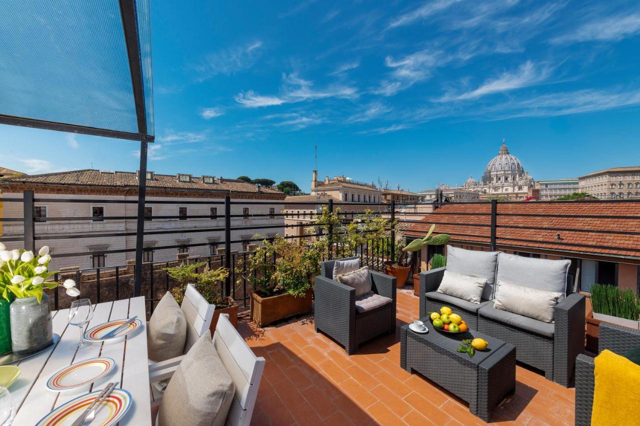 Unique View Over St. Peter's Dome! Rome